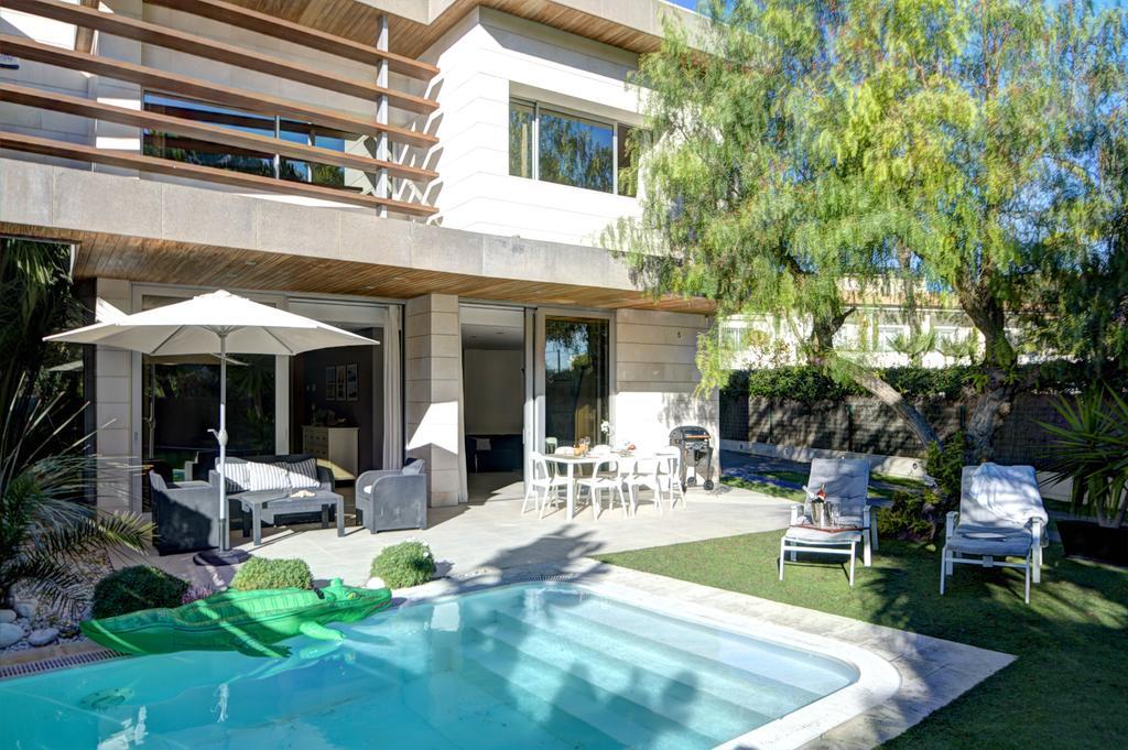 Villa Tarantino Sitges Esterno foto