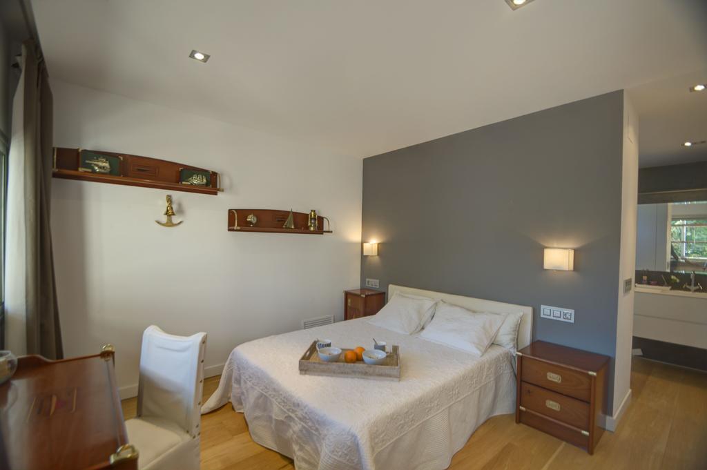 Villa Tarantino Sitges Esterno foto